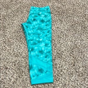 ALL IN MOTION capris